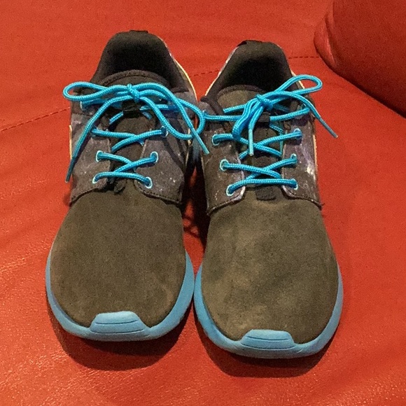 Nike sneakers - Picture 2 of 6